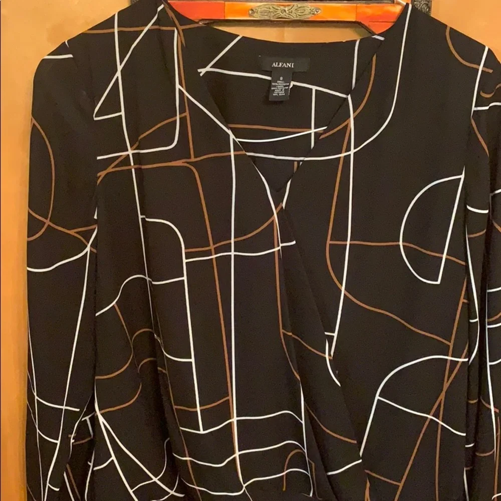 Alfani‎ wrap top - Picture 3 of 7